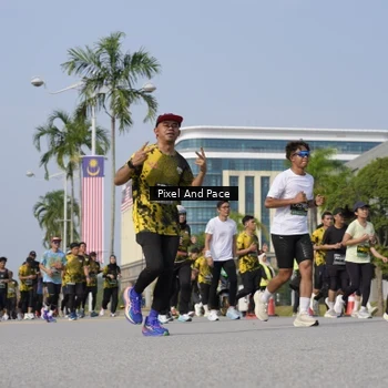 Runner Photo 6504264