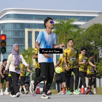 Runner Photo 6504334