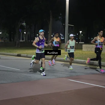 Runner Photo 6504336