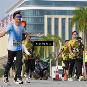 Runner Photo 6504342
