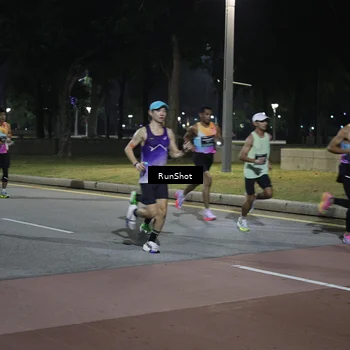 Runner Photo 6504347