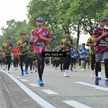 Runner Photo 6504349