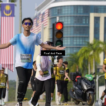 Runner Photo 6504365