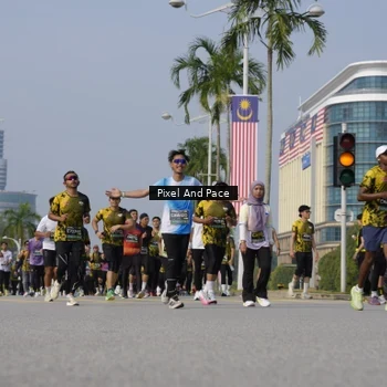 Runner Photo 6504421