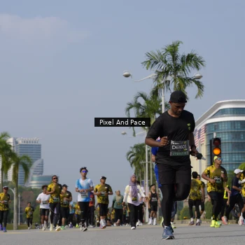 Runner Photo 6504429
