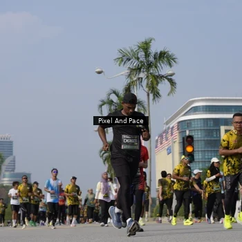 Runner Photo 6504445