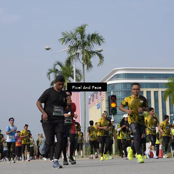 Runner Photo 6504469