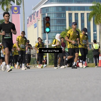 Runner Photo 6504636