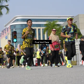 Runner Photo 6504663