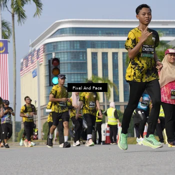 Runner Photo 6504676