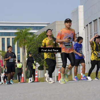 Runner Photo 6504707