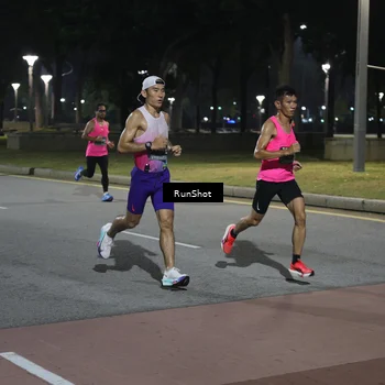 Runner Photo 6504900