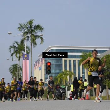 Runner Photo 6504913
