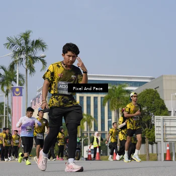 Runner Photo 6504915
