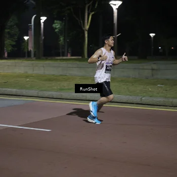 Runner Photo 6505018