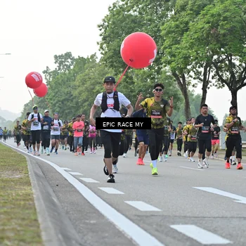 Runner Photo 6505047