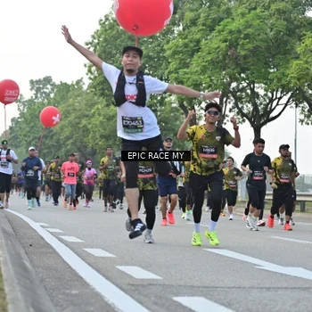 Runner Photo 6505084