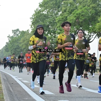 Runner Photo 6505101
