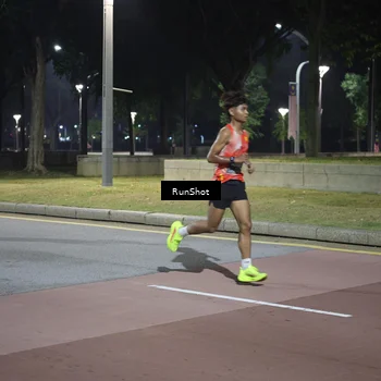 Runner Photo 6505300