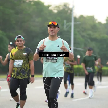 Runner Photo 6506003