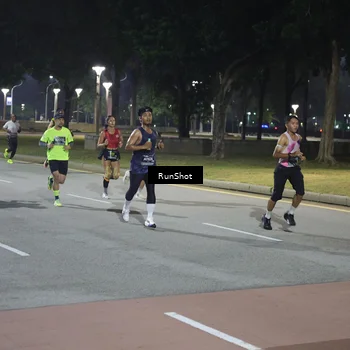 Runner Photo 6506110