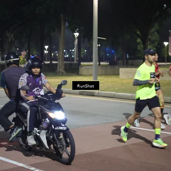 Runner Photo 6506239