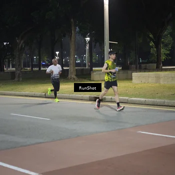 Runner Photo 6506300