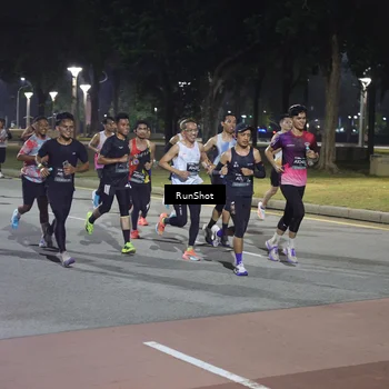 Runner Photo 6506431