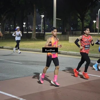 Runner Photo 6506701
