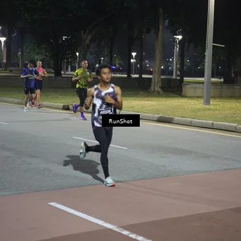 Runner Photo 6507032