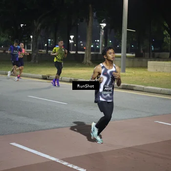 Runner Photo 6507036