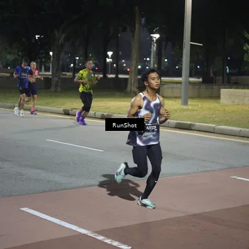 Runner Photo 6507039