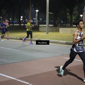 Runner Photo 6507065