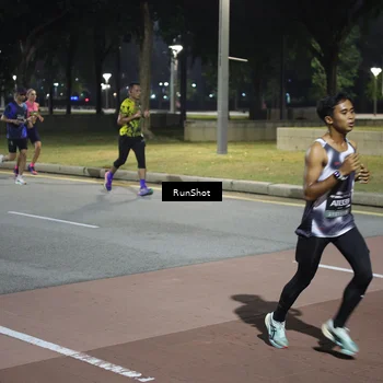 Runner Photo 6507103