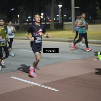 Runner Photo 6507198