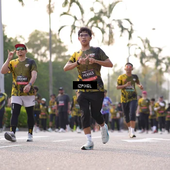 Runner Photo 6507754