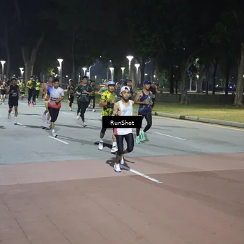 Runner Photo 6508043