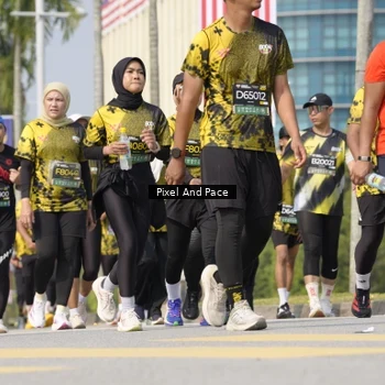 Runner Photo 6508123