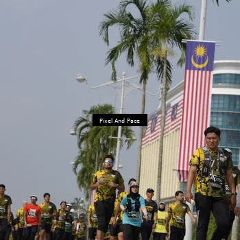 Runner Photo 6508258