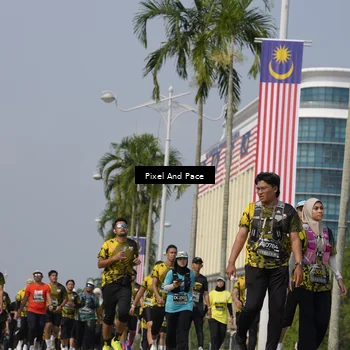 Runner Photo 6508277