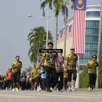 Runner Photo 6508305