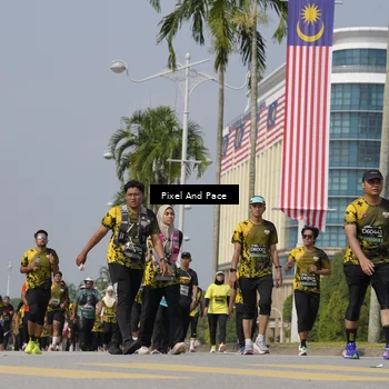 Runner Photo 6508364