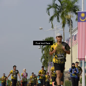 Runner Photo 6508387