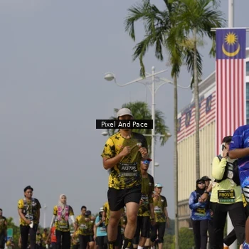 Runner Photo 6508413