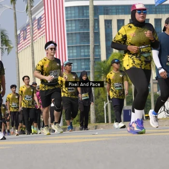 Runner Photo 6508614