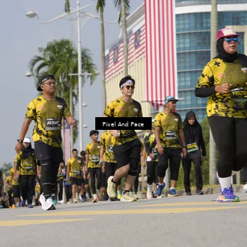 Runner Photo 6508630