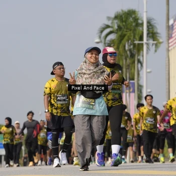 Runner Photo 6508737