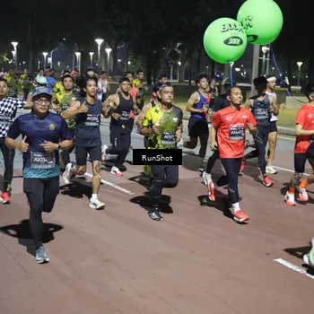 Runner Photo 6508753