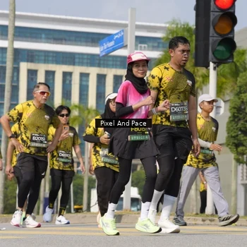 Runner Photo 6508789