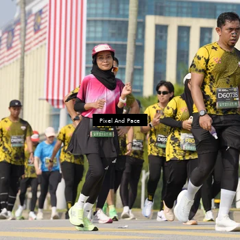 Runner Photo 6508825
